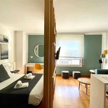 Carrerahouses Lugo ויגו